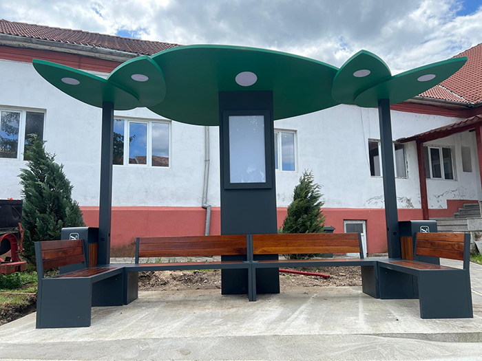 Romania Solar Bench with Digital Billboard Project: Eco-Friendly Public Space Solution 